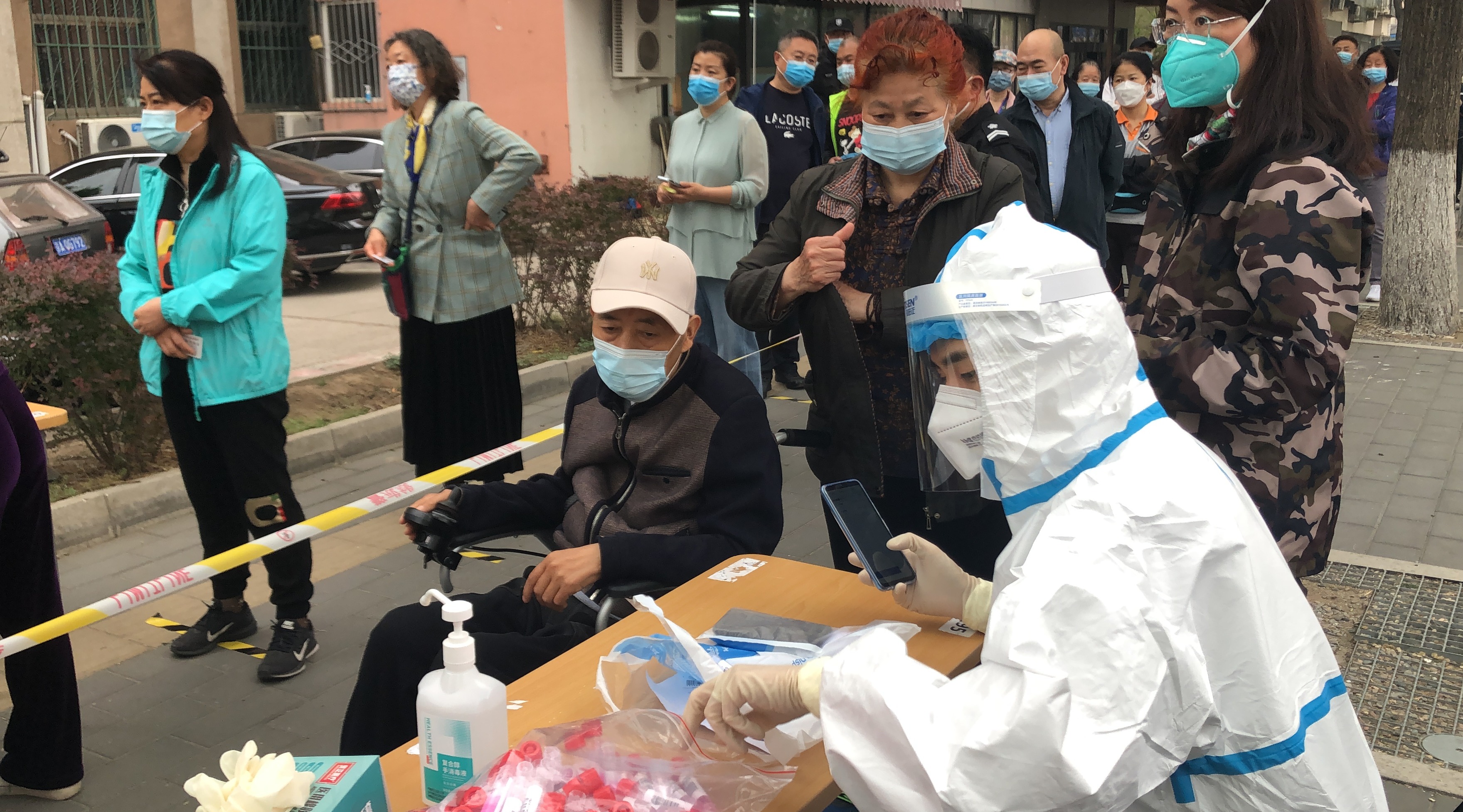“北京一确诊病例曾到昌平一商场购物	” 北京昌平官方发布？-第2张图片