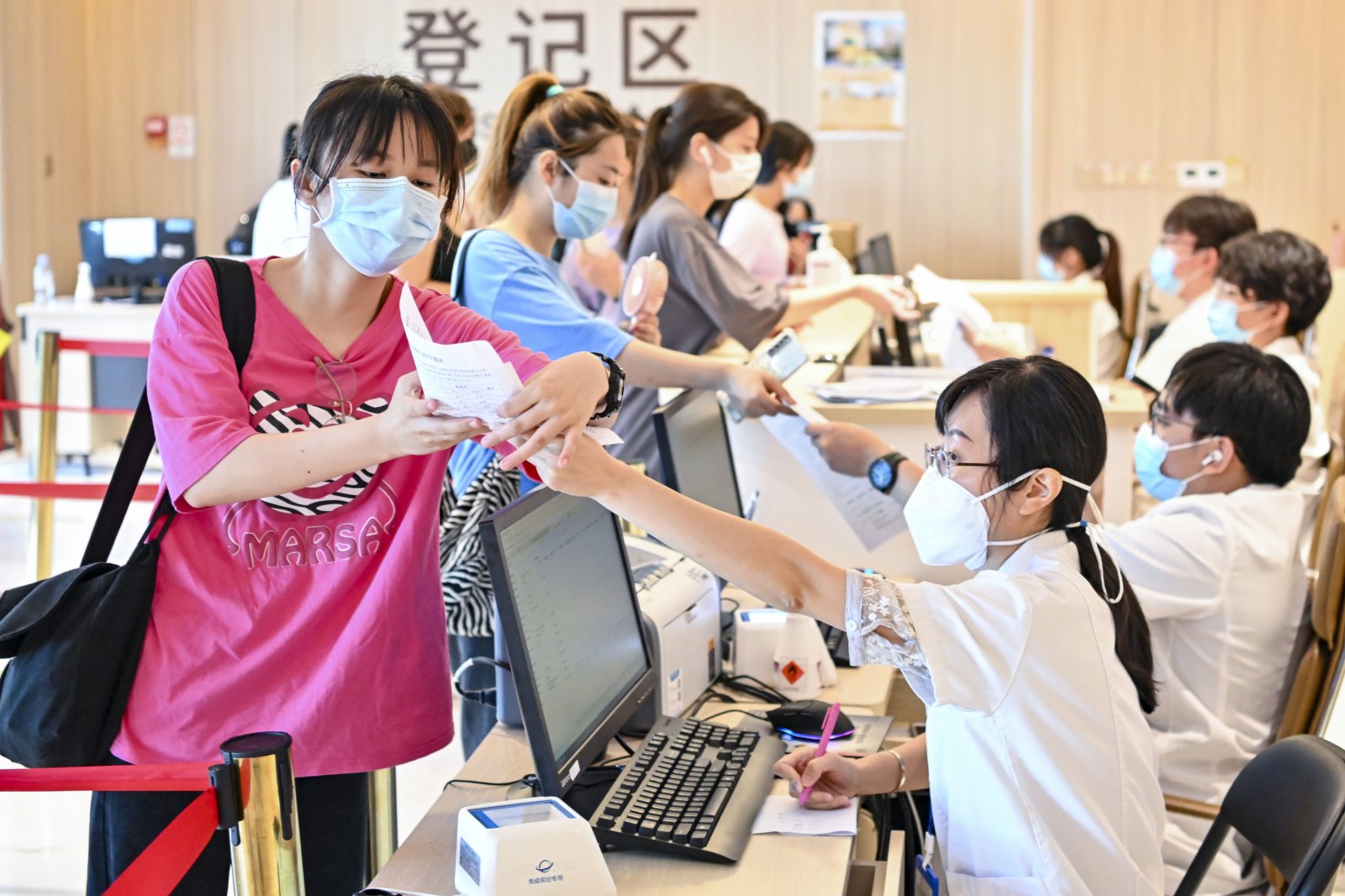 “广东新增17例境外输入” 广东新增感染病例？-第2张图片